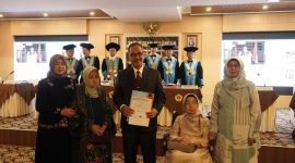 Sekretaris Daerah Kota Tasikmalaya Ivan Dicksan bersama keluarga/Photo Prokopim Setda Kota Tasikmalaya 