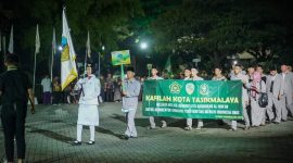Rombongan kafilah Kota Tasikmalaya saat pawai MTQ di Kabul Bekasi. (Foto: Kominfo)