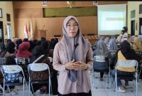 Ana Raudhatul Jannah, A.Md.Gz sebagai Nutrisionis UPTD Puskesmas. (Poto: Momon Suparman)