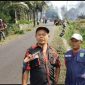 Warga Desa Padakembang masih melestarikan budaya Gotong Royong. (Poto: Momon Suparman)