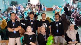 Distribusi Bantuan Pangan untuk Keluarga Rentan Stunting dilanda di GOR Kelurahan Indihiang. (Poto: Momon Suparman)