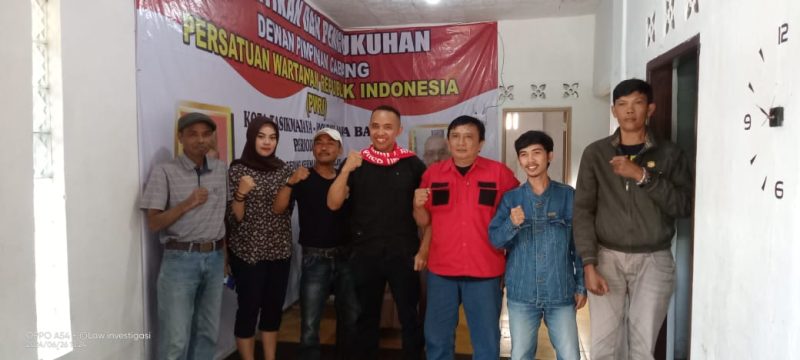 Ikhsan Riyadi saat silaturahmi ke kantor DPC PWRI Kota Tasikmalaya