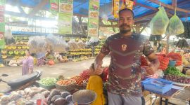 Pedagang Pasar Induk Karisa Kab Jeneponto berharap penuh kepada pasangan calon Bupati Muh Sarif Kr Patta dan Wakil Bupati Moch Noer Alim Qalby