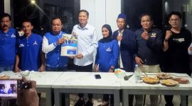 Penyerahan rekomendasi DPP diserahkan pengurus DPC Partai Demokrat kabupaten Enrekang kepada bakal calon Bupati Enrekang Muh Yusuf Ritangnga