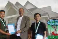 PD KAMMI Tasikmalaya saat memberikan surat kepada Fraksi PDI-P DPRD Kota Tasikmalaya 