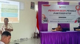 Suwardi Mardua saat jadi pemateri sosialisasi Pengawasan Pemilu Partisipatif