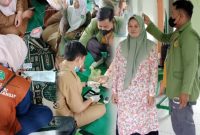 KKN-PPM Universitas Perjuangan Tasikmalaya saat Cek Kesehatan Gratis