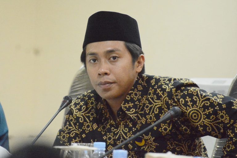 Ketua DPRD Enrekang, Ikrar Eran Batu