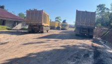 Poto Dum Truck milik PT BNJM saat berada di area tambang PT.KSL