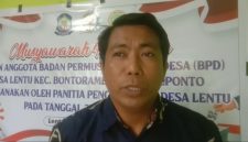 Ketua Panitia Penyelenggara sekaligus Sekretaris Desa Lentu, Rudi