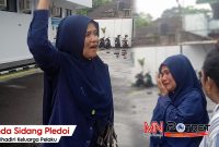Ibu korban pembunuhan beserta keluarganya merasa sengaja tidak diberitahu oleh pihak keamanan pengadilan saat sidang akan dimulai 