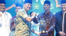 Dandim 0612/Tasikmalaya, M. Imvan Ibrahim bersama Camat Kawalu Iing Sugriman