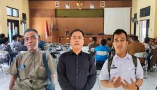 Ket poto kiri ke kanan : Aan Rukiman (Ketua DPC LPM Kecamatan Bungursari), Aris Sandi (Perwakilan Mitra), Irvan Nadura (Koordinator SPPG Kecamatan Bungursari)
