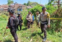Ternyata Sempat Disimpan Warga Seminggu, Benda Diduga Mortir Ditemukan di Pinggir Sungai Cimanuk
