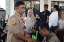 Bupati Garut, Abdusy Syakur Amin, mengunjungi keluarga korban musibah tenggelamnya Kapal Virgo rute Surabaya–Banjarmasin di halaman Masjid Al-Hasbi, Kecamatan Karangpawitan, Kabupaten Garut, Senin (14/9/2026).